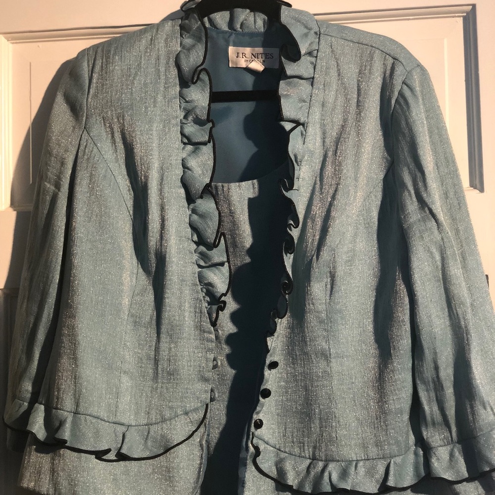 Women’s tank top and blazer